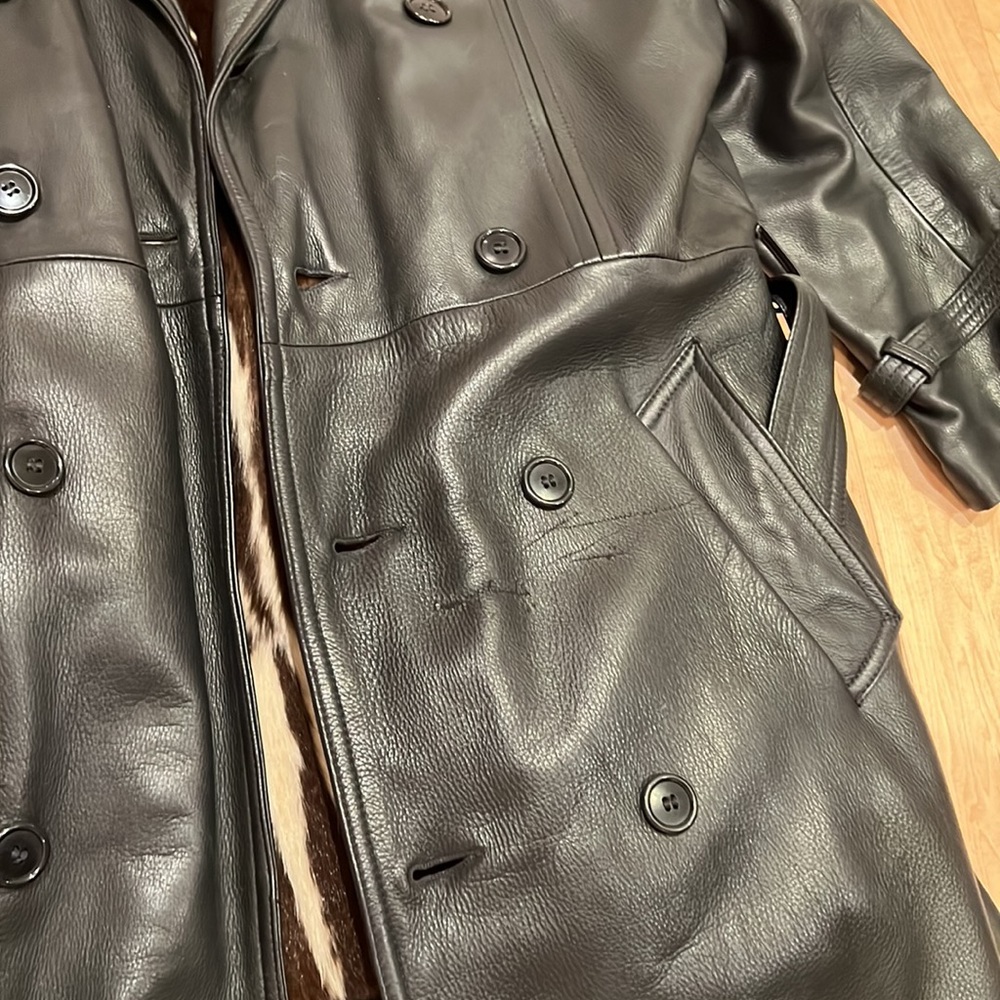 MEN’s REAL GENUINE LEATHER Long Coat Size 42 lined with Skunk fur lining - Picture 11 of 11